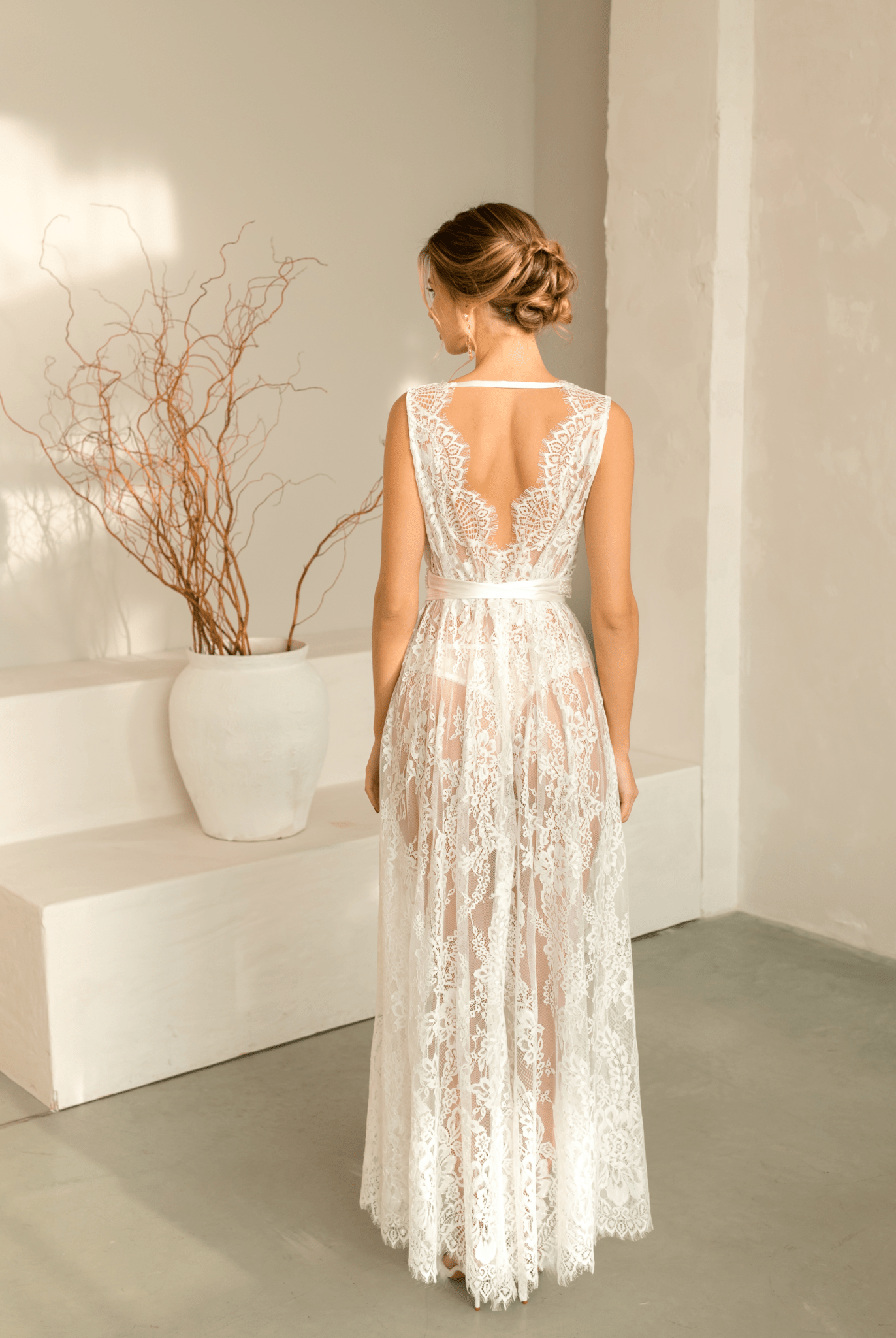 Back view of the Eline bridal nightdress, featuring a beautiful deep neckline and intricate lace trim.