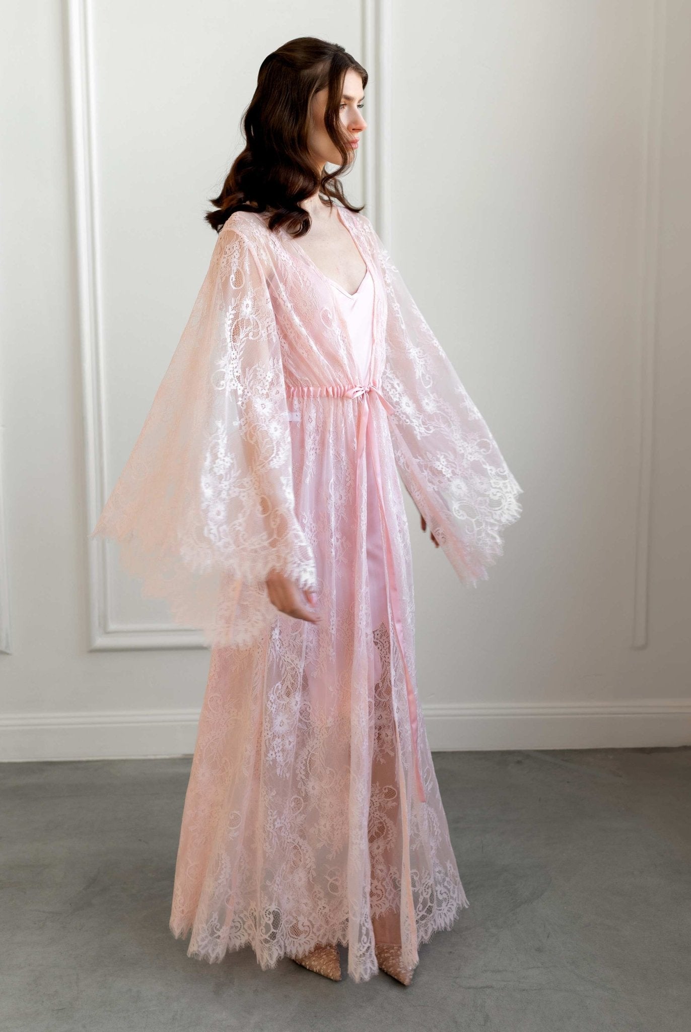 Back view of pink lace bridal robe and nightgown set with flared sleeves - Kafemme Loungewear