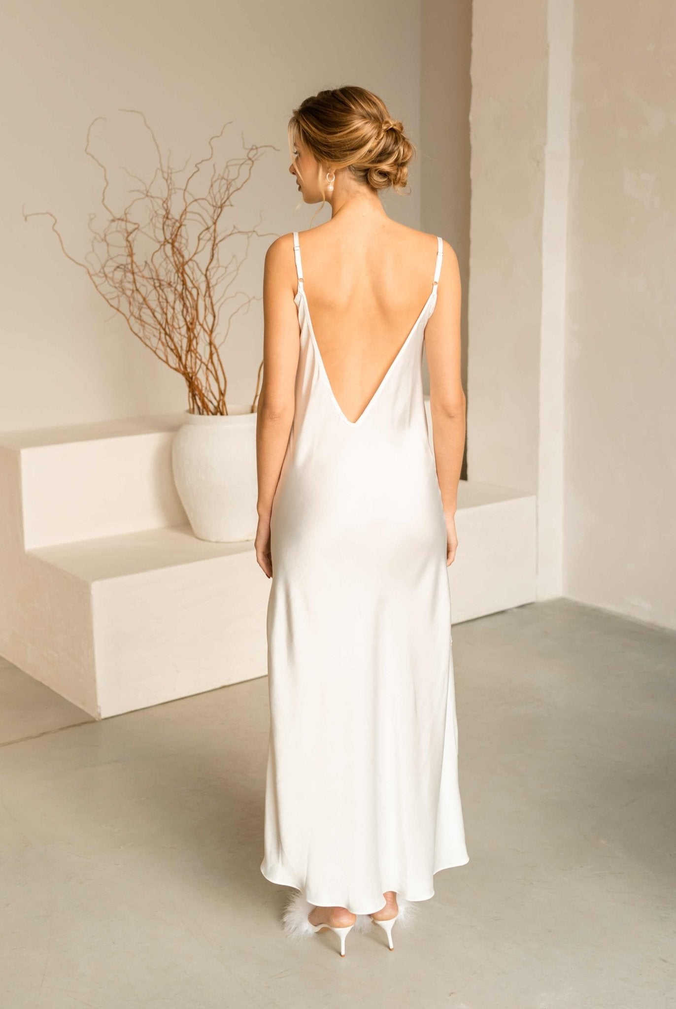 Elegant back of the Bridal Robe and Nightgown Set featuring a deep V-neckline and thin shoulder straps.