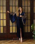 Elegant velvet kimono robe in deep blue with ornate lace detail – Kafemme